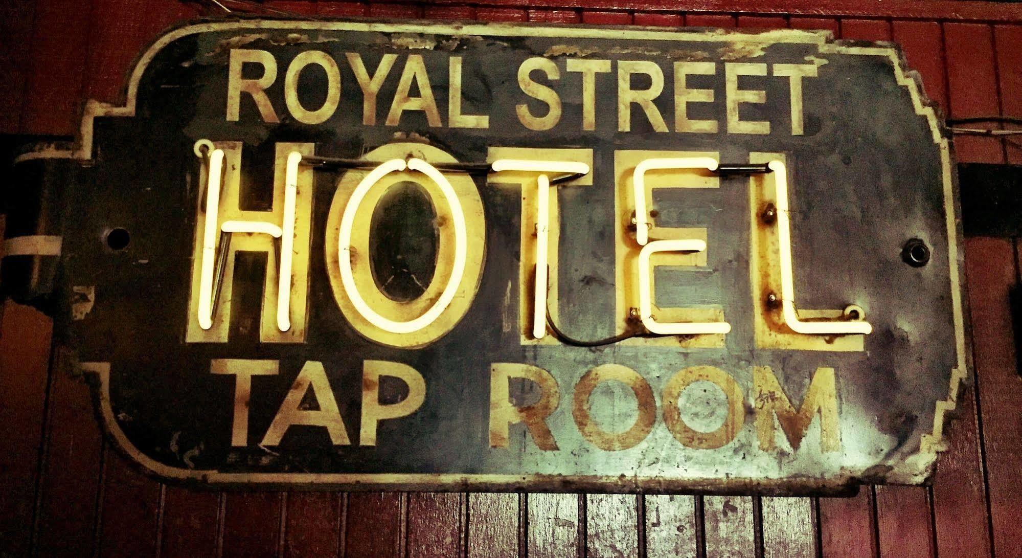 Royal Street Inn & Bar New Orleans Exterior photo